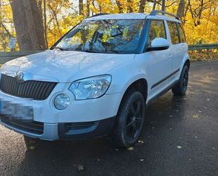 Skoda Skoda Yeti 1.2 TSI DSG 1.Hand/Navi/Tempomat Gebrauchtwagen