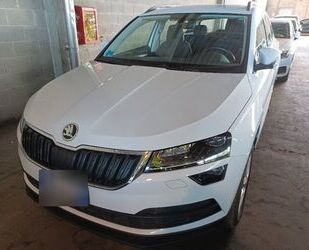 Skoda Skoda Karoq Ambition1.6TDI DSG LED Navi Alu Kamera Gebrauchtwagen