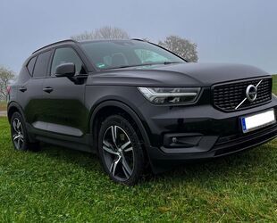 Volvo Volvo XC40 D4 AWD R Design Geartronic SUV 4x4 Allr Gebrauchtwagen