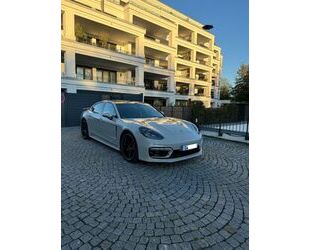 Porsche Porsche Panamera GTS / Sportauspuffanlage / Kreide Gebrauchtwagen