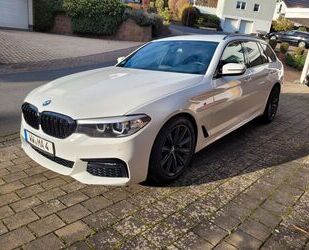 BMW BMW 530xd, G31,weiß, M Paket, scheckh., Garantie,T Gebrauchtwagen