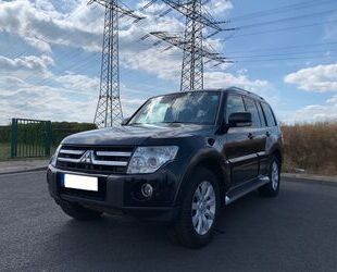 Mitsubishi Mitsubishi Pajero 3,2 DI-D 4WD Instyle Automatik I Gebrauchtwagen