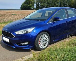 Ford Ford Focus Lim.110kW Titanium,Sportpaket,Bixenon,1 Gebrauchtwagen