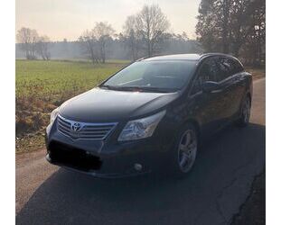 Toyota Toyota Avensis Combi TEC-Edition 2.2 D-4D Automati Gebrauchtwagen