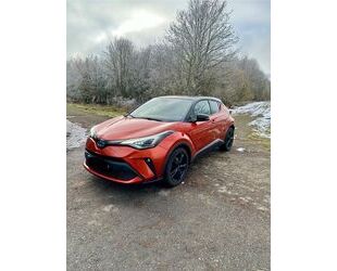 Toyota Toyota C-HR 2.0-l-VVTi Hybrid Orange Edition Orang Gebrauchtwagen