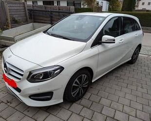 Mercedes-Benz Mercedes-Benz B 180 CDI - Automatik, AHK, Temp, Na Gebrauchtwagen