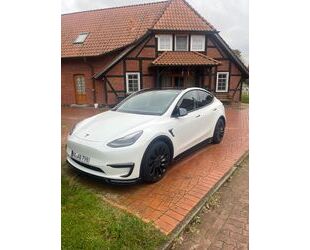 Tesla Tesla Model Y Performance Bodykit 8fach Gebrauchtwagen