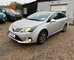 Toyota Toyota Avensis Combi 1,8-l-Valvematic Premium Gebrauchtwagen