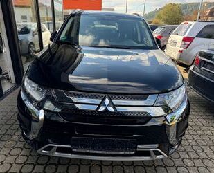 Mitsubishi Mitsubishi Outlander PHEV Basis Spirit 4WD Gebrauchtwagen