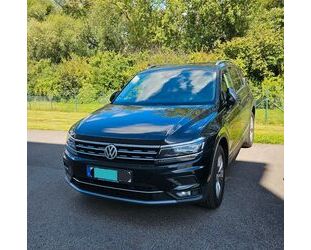 VW Volkswagen Tiguan Allspace 2.0 TDI DSG 4M HUD StHZ Gebrauchtwagen