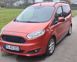 Ford Ford Tourneo Courier 1.0 EcoBoost 74kW Titanium T. Gebrauchtwagen