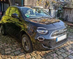 Fiat Fiat 500e 42 kWh 8fach bereift TOP ZUSTAND Gebrauchtwagen