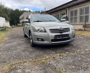 Toyota Toyota Avensis Combi Executive 2,2-l-D-CAT Executi Gebrauchtwagen