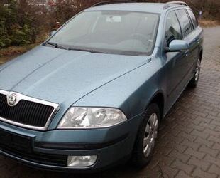 Skoda Skoda Octavia Combi 2.0 TDI Automatik Gebrauchtwagen