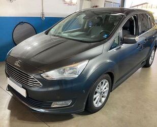 Ford Ford Grand C-Max Grand C-MAX Titanium Gebrauchtwagen