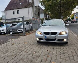 BMW BMW 320 Baureihe 3 Lim. 320i Klimaauto,6Gang,PDC,S Gebrauchtwagen