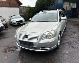 Toyota Toyota Avensis Kombi 2.0 D-4D Travel*Euro 4*Tüv 2/ Gebrauchtwagen