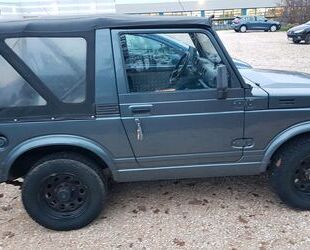 Suzuki Suzuki SJ Samurai Deluxe Cabrio Deluxe Gebrauchtwagen