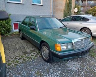 Mercedes-Benz Mercedes-Benz 190E 2.0L Liebhaber, Gepflegt Origi Gebrauchtwagen