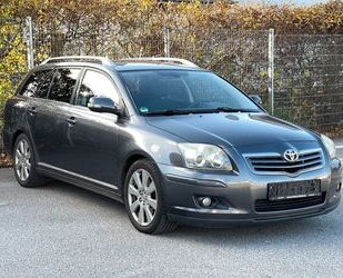 Toyota Toyota Avensis Combi Executive 2.0-l-VVT-i Gebrauchtwagen