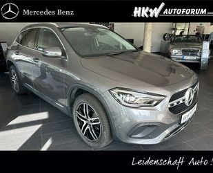 Mercedes-Benz Mercedes-Benz GLA 180 DCT /LED/RFK/AHK/el.Heckklap Gebrauchtwagen