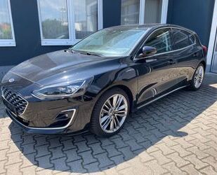 Ford Ford Focus Vignale TDCi150 Auto LED/NAV/Leder/Stan Gebrauchtwagen