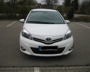 Toyota Toyota Yaris 1,33-l-Dual-VVT-i Edition 2014 Editio Gebrauchtwagen