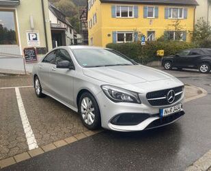 Mercedes-Benz Mercedes-Benz CLA 200 AMG Line*Navi*Matt*Wenig km* Gebrauchtwagen