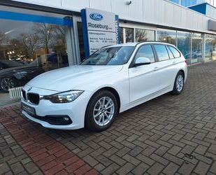 BMW BMW 318 i Touring NAVI PDC EHK SHZ LMF SR/WR Gebrauchtwagen