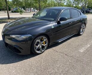 Alfa Romeo Alfa Romeo Giulia 2.9 V6 Bi-Turbo 375 kW AT8 Quadr Gebrauchtwagen