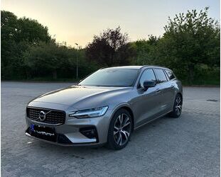 Volvo Volvo V60 B4 D Geartronic R Design R Design Gebrauchtwagen