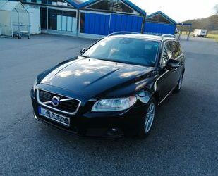 Volvo Volvo V70 Bi-Fuel T5 Automatik LEDER + CNG+ NAVI Gebrauchtwagen