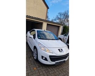 Peugeot Peugeot 207 CC Black & White Edition 120 Black & W Gebrauchtwagen