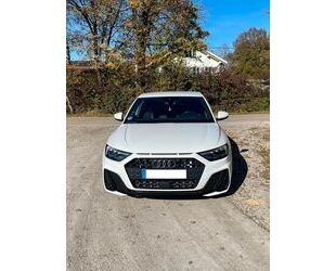 Audi Audi A1 40 TFSI S tronic Sportback S line Gebrauchtwagen