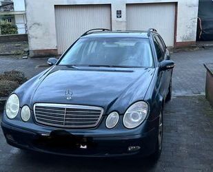 Mercedes-Benz Mercedes-Benz E 200 KOMPRESSOR T CLASSIC Classic Gebrauchtwagen