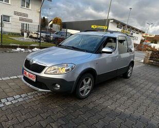 Skoda Skoda Roomster Scout Plus Edition Panoramadach Eur Gebrauchtwagen