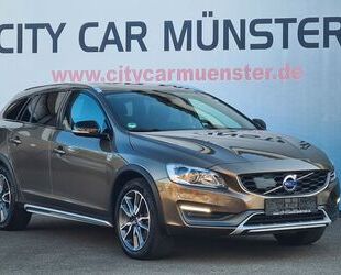 Volvo Volvo V60 Cross Country Momentum Aut AHK Alu Navi Gebrauchtwagen