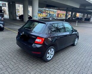 Skoda Skoda Fabia 1.0l MPI 44kW Ambition Gebrauchtwagen