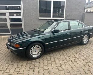 BMW BMW 750i A mit Xenon/NAVI/Leder Gebrauchtwagen