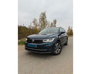 VW Volkswagen Tiguan LIFE 1.5 TSI OPF DSG mit ACTIVE Gebrauchtwagen