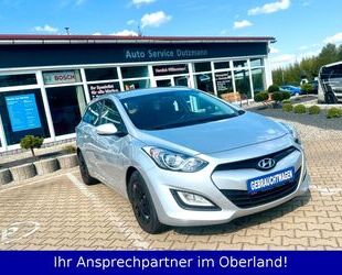 Hyundai Hyundai i30 Trend + Klima + CD-Player + Einparkhil Gebrauchtwagen