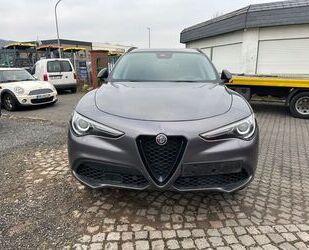 Alfa Romeo Alfa Romeo Stelvio B-Tech Q4 Navi pdc sound Gebrauchtwagen