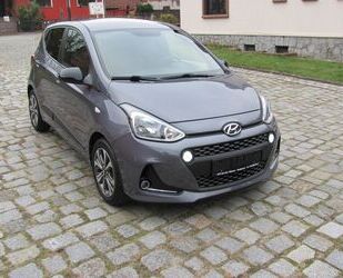 Hyundai Hyundai i10 Passion +1,0 Hyundai Klimaautom.LED PD Gebrauchtwagen