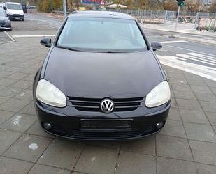 VW Volkswagen Golf 1.6 Navi,Klimatronik, TÜV Gebrauchtwagen