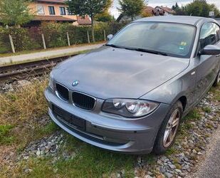 BMW BMW 116i Steuerkette neu, Service neu, Tüv neuw. Gebrauchtwagen