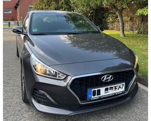 Hyundai Hyundai i30 1.4 Passion Passion Gebrauchtwagen