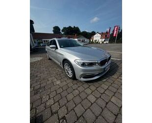 BMW BMW 530i xDrive Touring SHZ AHK Panorama 360 Grad Gebrauchtwagen