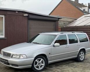 Volvo Volvo V70 2.5 AUTOMATIK 5-ZYLINDER KLIMA ALU Gebrauchtwagen