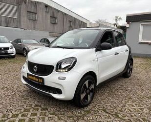 Smart Smart ForFour 52kW KOMFORT KLIMAAUT. ALU ALLWETTER Gebrauchtwagen