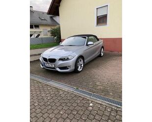 BMW BMW 220i Cabrio, Top Zustand Gebrauchtwagen